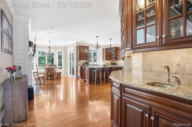 3177 Saint James Court, Oakland Charter Township, MI 48306