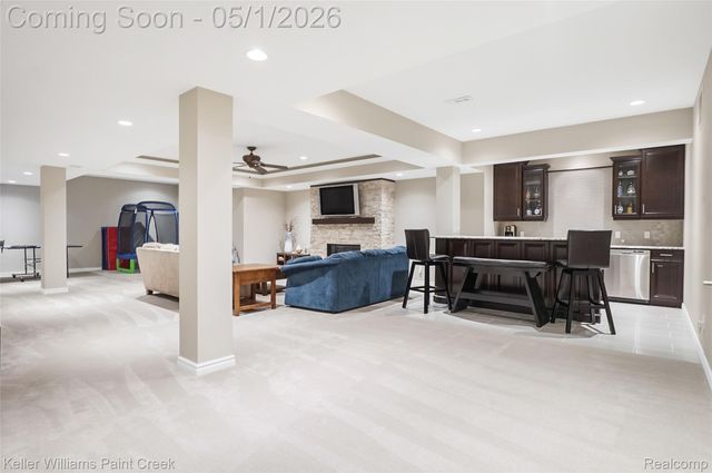 3177 Saint James Court, Oakland Charter Township, MI 48306