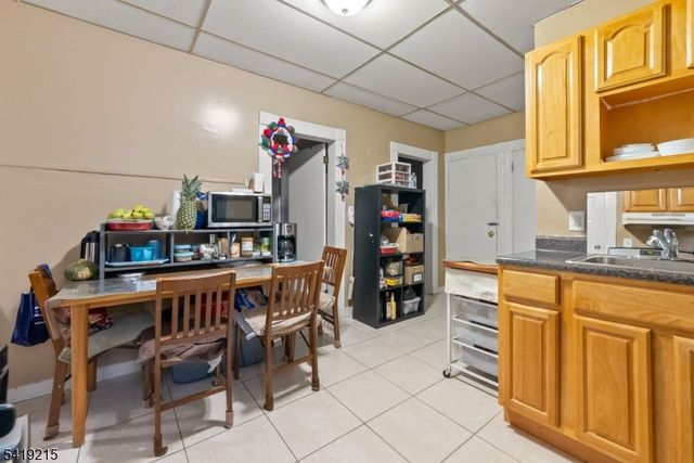 21 Olive St, Paterson City, NJ 07501