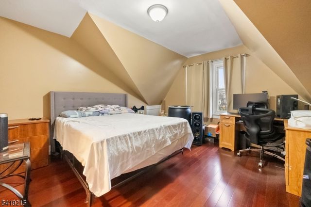 21 Olive St, Paterson City, NJ 07501