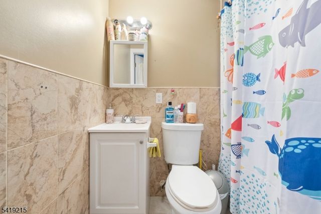 21 Olive St, Paterson City, NJ 07501