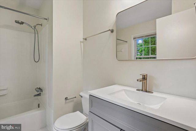 238 WATTS BRANCH PKWY, Rockville, MD 20850