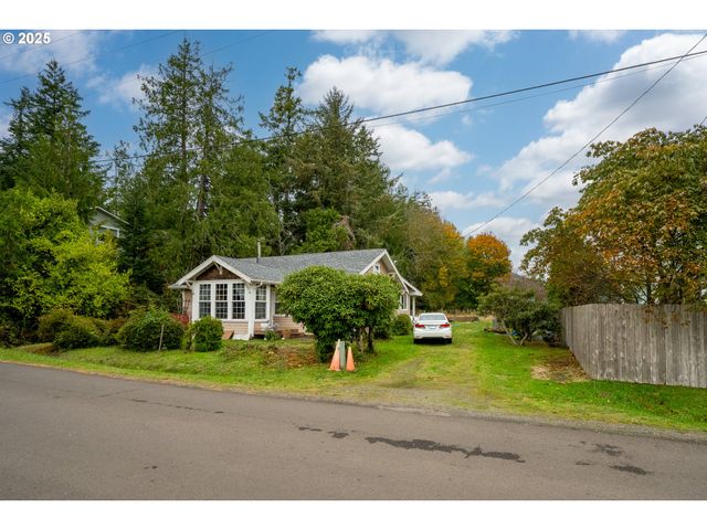 11000 SEAMONT Way, Nehalem, OR 97131