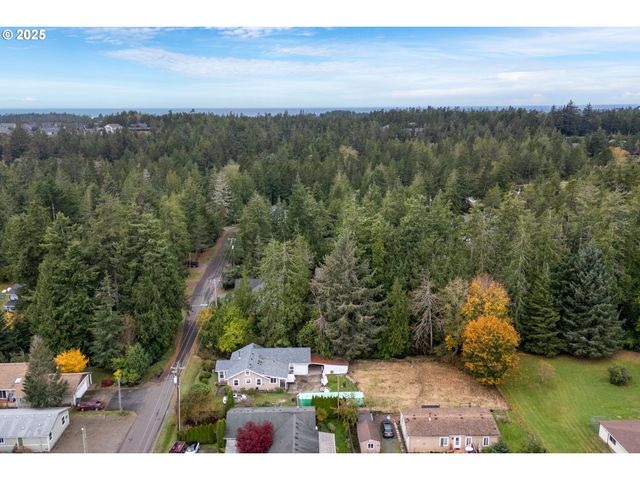 11000 SEAMONT Way, Nehalem, OR 97131