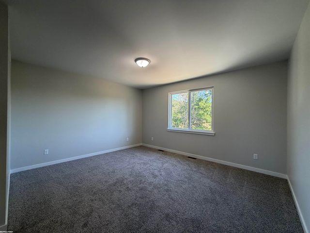 30343 Weathervane Woods Drive, New Haven, MI 48048