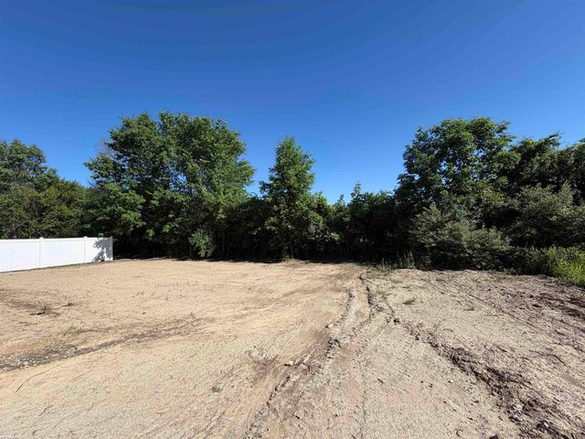 30343 Weathervane Woods Drive, New Haven, MI 48048