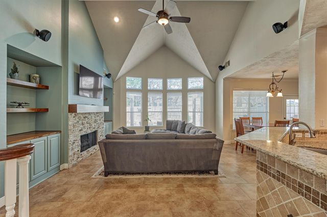 7627 Water Wood Trail, Humble, TX 77346