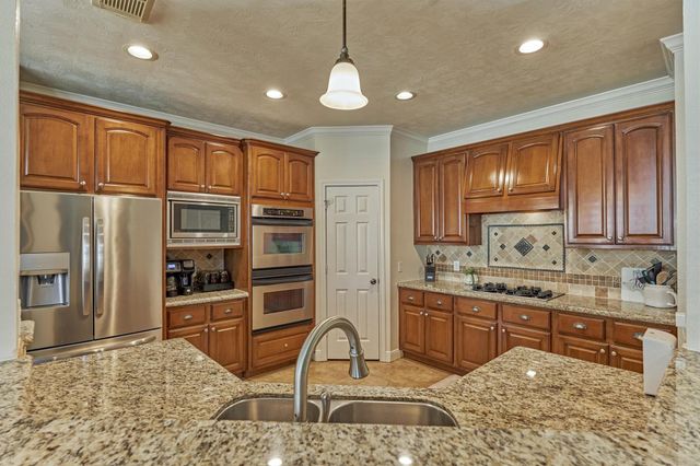 7627 Water Wood Trail, Humble, TX 77346