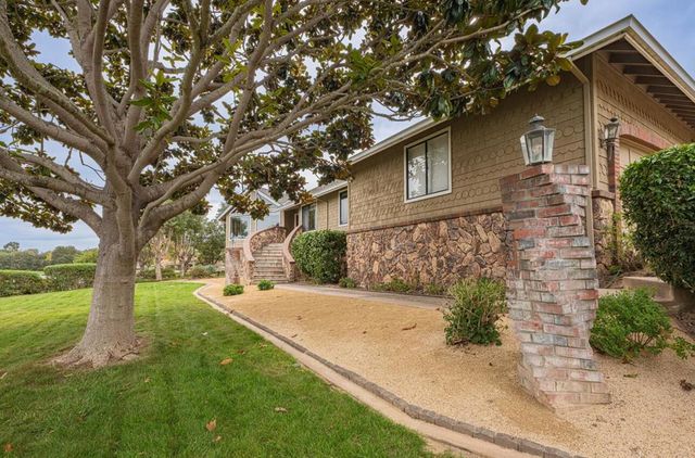 310 Mesa Road, Salinas, CA 93908