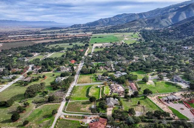 310 Mesa Road, Salinas, CA 93908