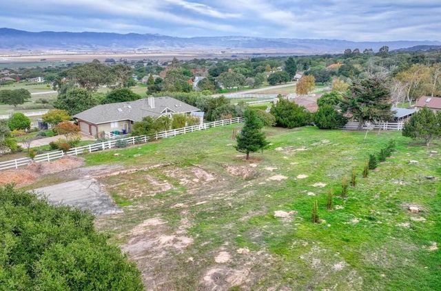 310 Mesa Road, Salinas, CA 93908