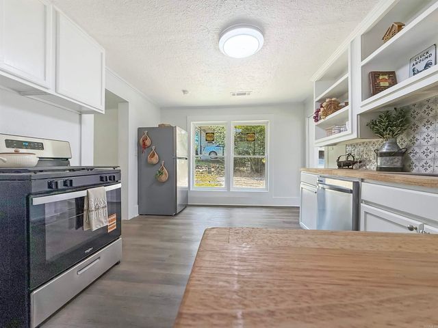 1800 SEVENTH Street, Hot Springs, AR 71913