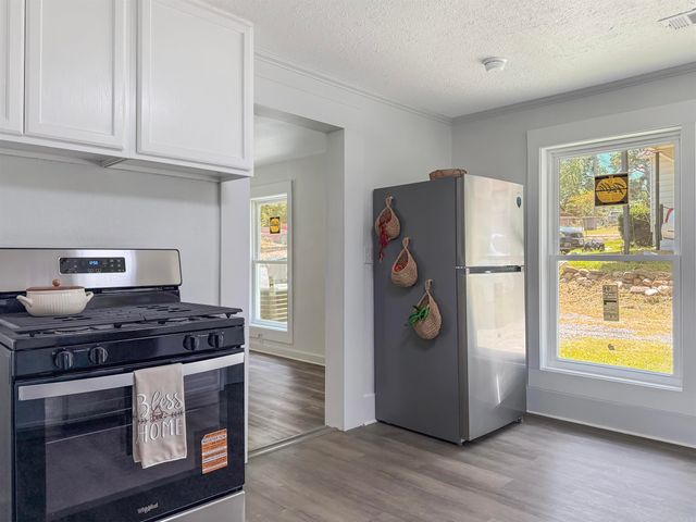 1800 SEVENTH Street, Hot Springs, AR 71913