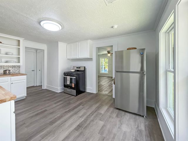 1800 SEVENTH Street, Hot Springs, AR 71913