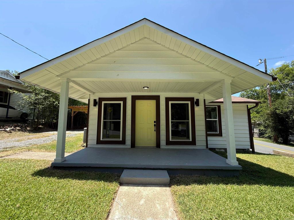 1800 SEVENTH Street, Hot Springs, AR 71913