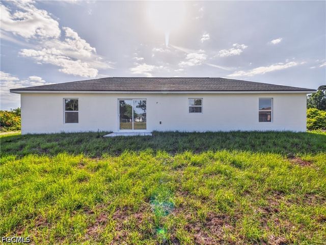 814 Milano AVE S, Lehigh Acres, FL 33974