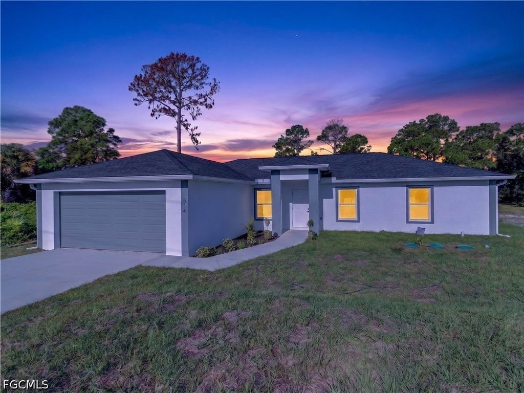 814 Milano AVE S, Lehigh Acres, FL 33974