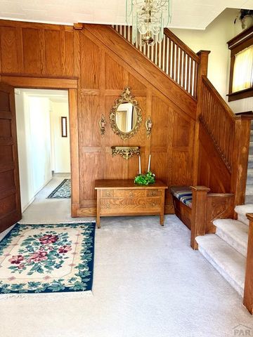 602 Belleview Ave, La Junta, CO 81050