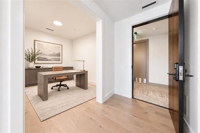 2425 Peachtree Road NE 511, Atlanta, GA 30305