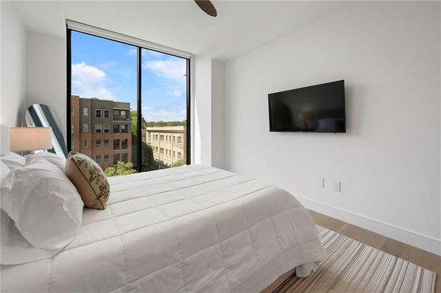 2425 Peachtree Road NE 511, Atlanta, GA 30305