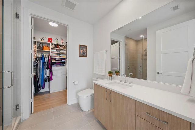 2425 Peachtree Road NE 511, Atlanta, GA 30305