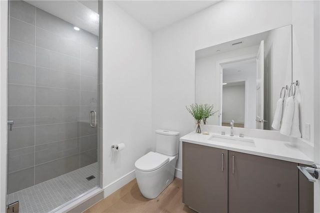 2425 Peachtree Road NE 511, Atlanta, GA 30305