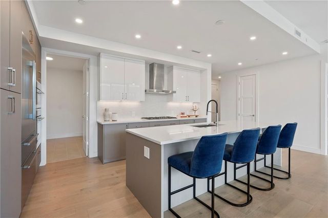 2425 Peachtree Road NE 511, Atlanta, GA 30305