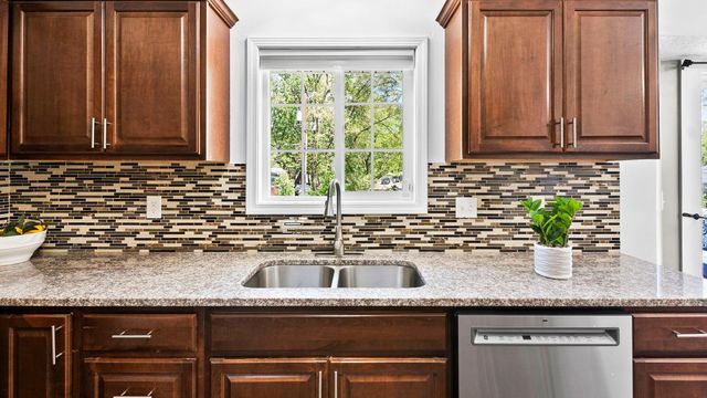11610 Louisiana Avenue N, Champlin, MN 55316