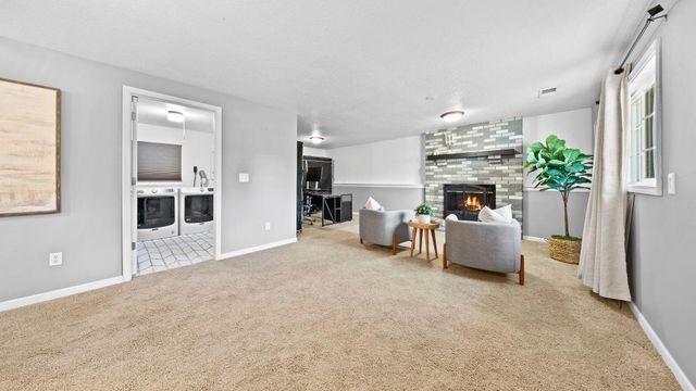 11610 Louisiana Avenue N, Champlin, MN 55316