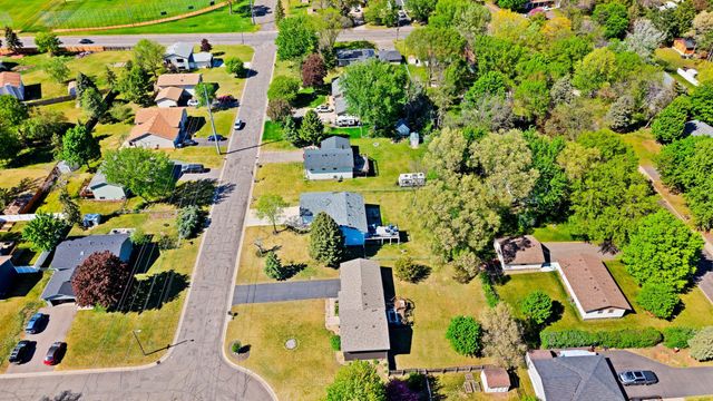 11610 Louisiana Avenue N, Champlin, MN 55316