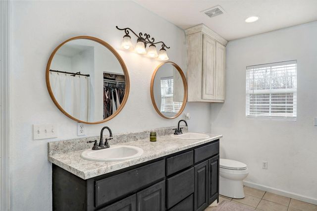 79 Crystal Lane, Galena, MO 65656