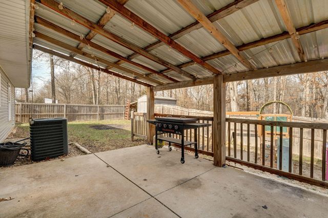 79 Crystal Lane, Galena, MO 65656