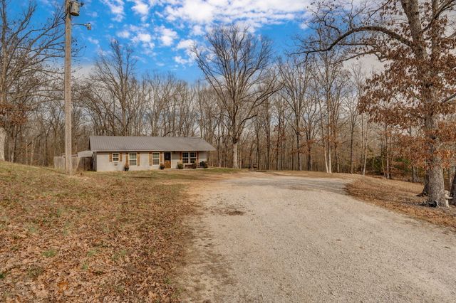 79 Crystal Lane, Galena, MO 65656