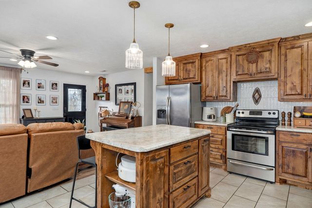 79 Crystal Lane, Galena, MO 65656