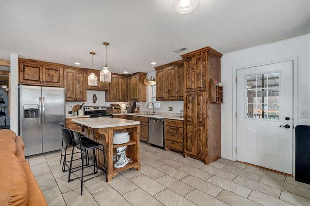 79 Crystal Lane, Galena, MO 65656