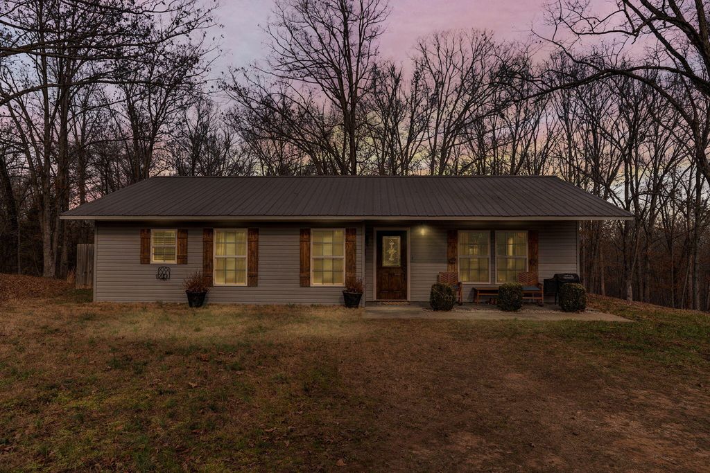 79 Crystal Lane, Galena, MO 65656