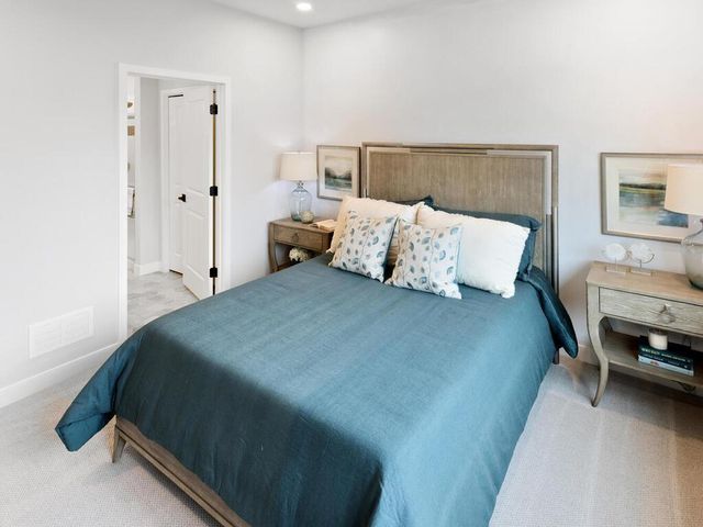 17305 Hamburg Avenue, Lakeville, MN 55044