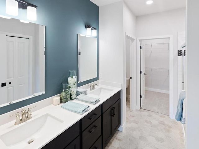 17305 Hamburg Avenue, Lakeville, MN 55044