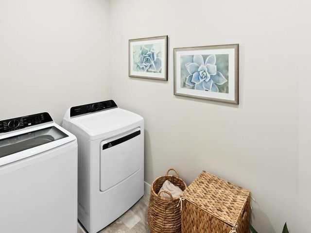 17305 Hamburg Avenue, Lakeville, MN 55044