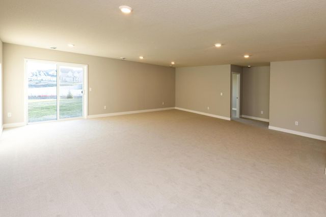 17305 Hamburg Avenue, Lakeville, MN 55044