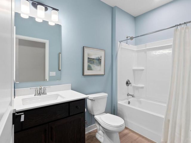 17305 Hamburg Avenue, Lakeville, MN 55044