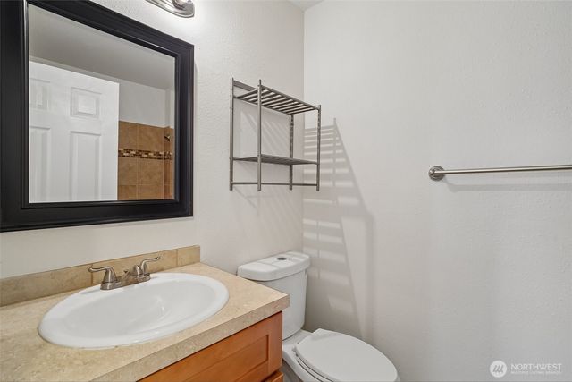 26307 20th Avenue S, Des Moines, WA 98198
