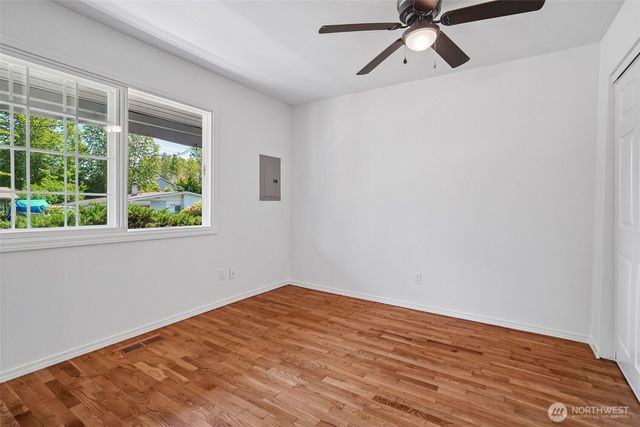 26307 20th Avenue S, Des Moines, WA 98198