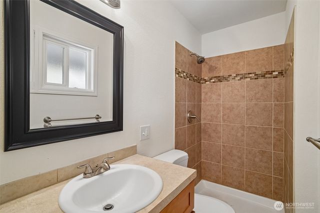 26307 20th Avenue S, Des Moines, WA 98198