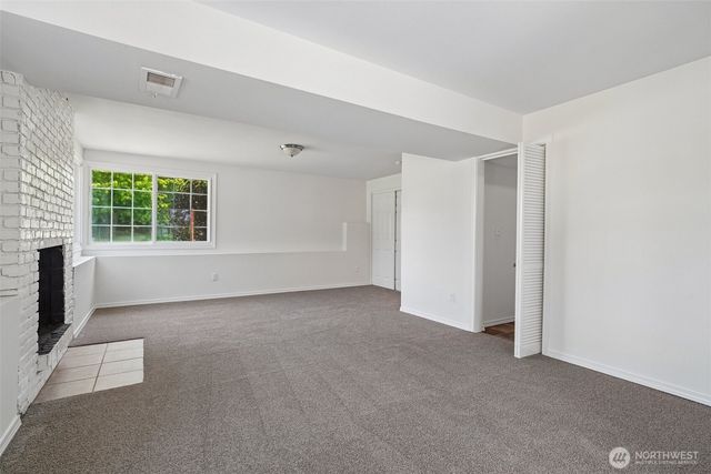26307 20th Avenue S, Des Moines, WA 98198