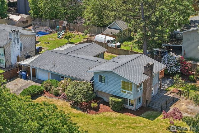 26307 20th Avenue S, Des Moines, WA 98198