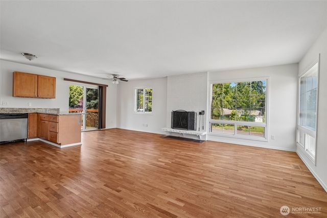 26307 20th Avenue S, Des Moines, WA 98198