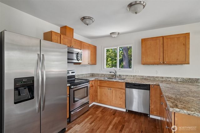 26307 20th Avenue S, Des Moines, WA 98198