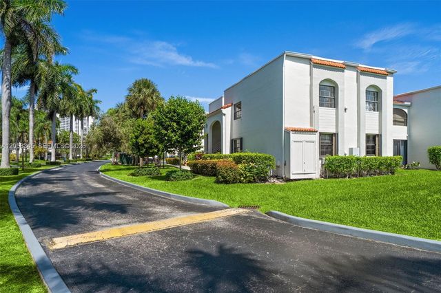 3571 Magellan Circle 3434, Aventura, FL 33180