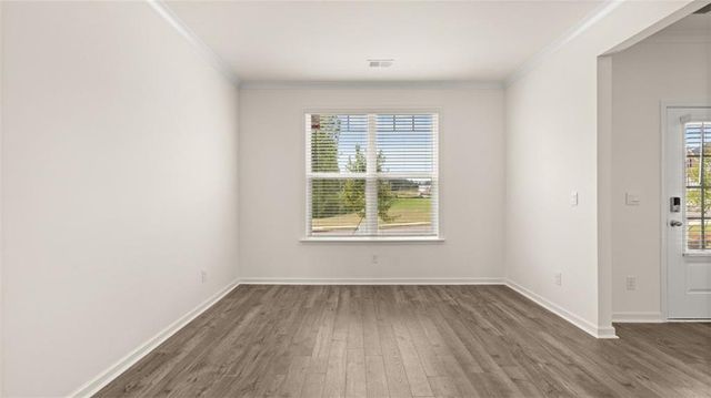 211 Sandy Oak Drive, Loganville, GA 30052